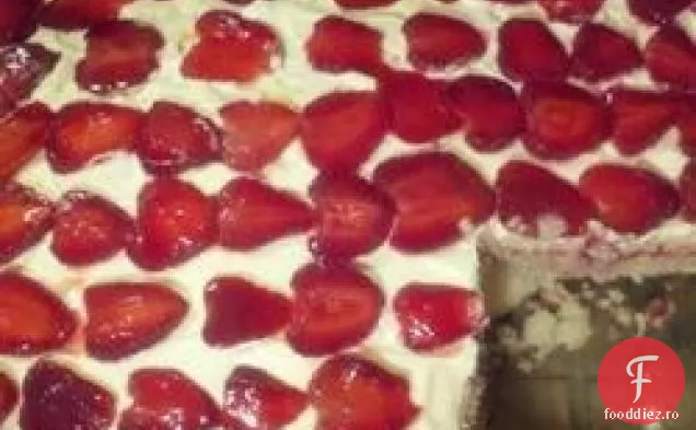 Tort De Frigider Cu Căpșuni
