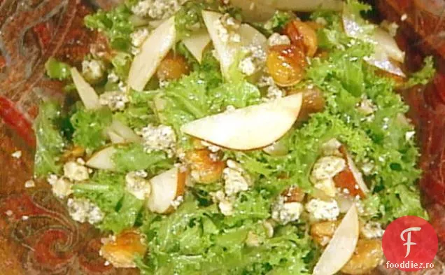 Salată de pere, Stilton și cicoare cu Castane crocante