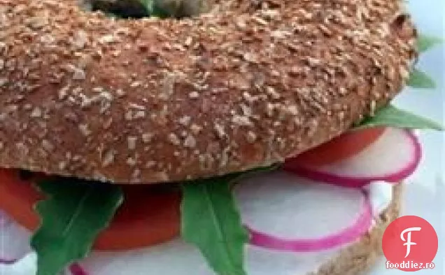 Primăvară Veggie Covrig Sandwich