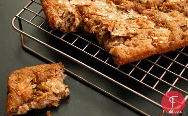 Focaccia Multi-cereale cu ierburi și usturoi