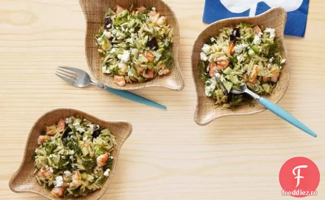 Salată Orzo cu creveți și Feta