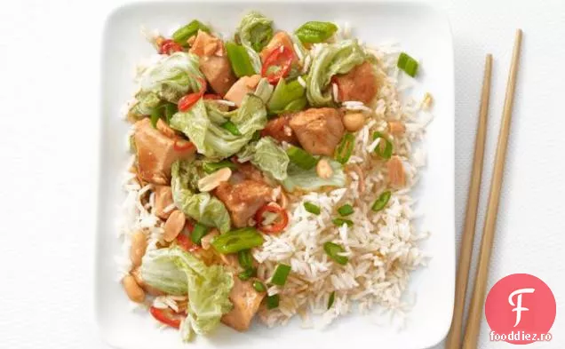 Pui-Arahide Stir-Fry