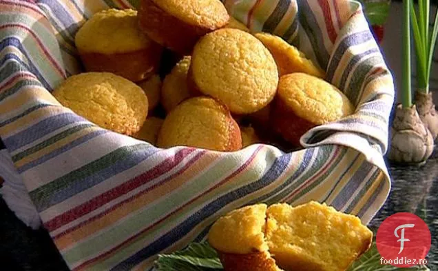 Briose de porumb cu smântână și miere de lămâie
