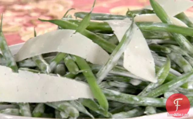 Salată Haricots Verts cu cremă de trufe