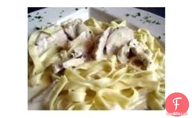 Fettuccine De Pui De Casă
