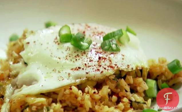 Kimchi orez prăjit cu ou prăjit