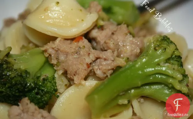 Orecchiette Picant Cu Broccoli Și Cârnați