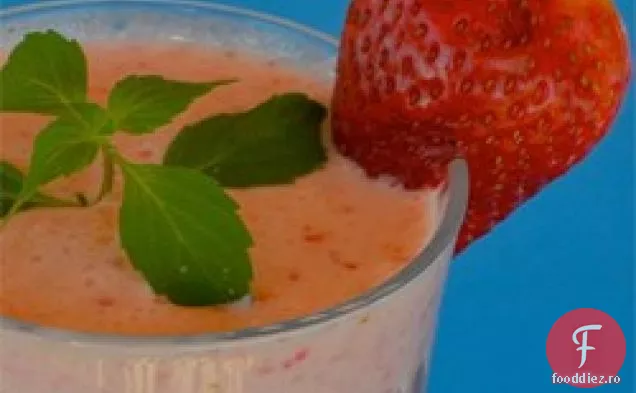 Smoothie Cremos De Căpșuni-Ananas