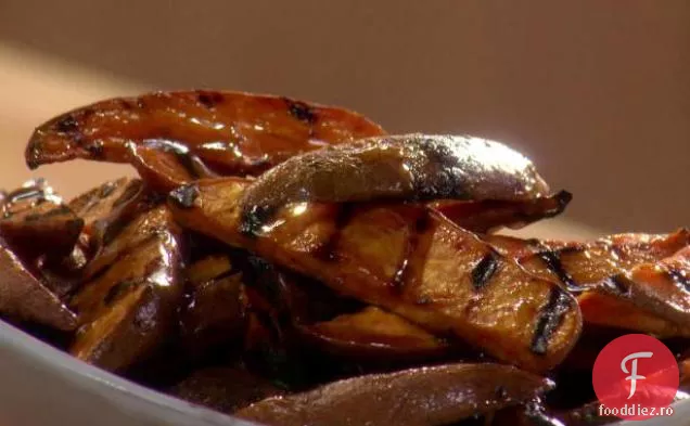 Pene de cartofi dulci la grătar cu unt de arțar