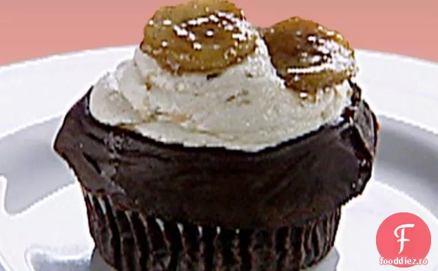 Gilbert Ganache-prajituri prajite: ciocolata Seltzer Cupcakes cu Ganache, glazura de banane, și banane caramelizate