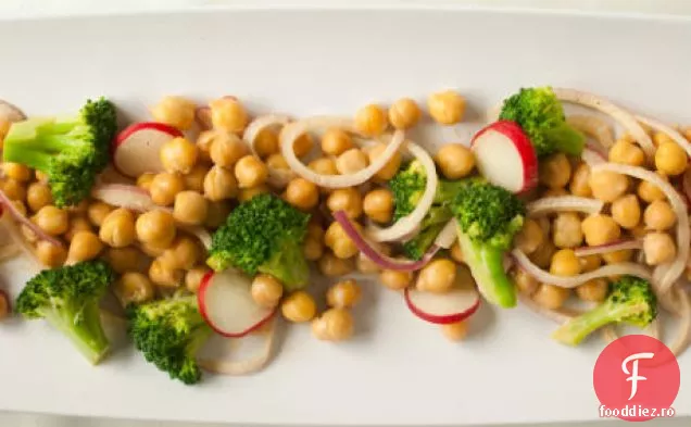 Salată De Năut Și Broccoli