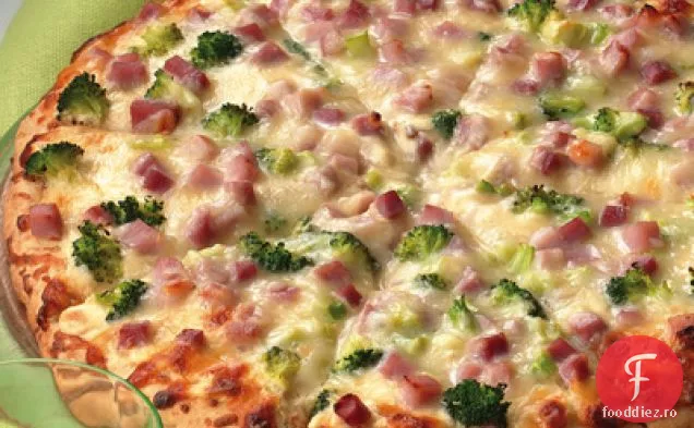 Pizza Alfredo Cu Șuncă Și Broccoli