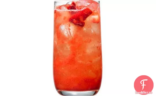 Aproape Faimoasa Limonadă De Căpșuni