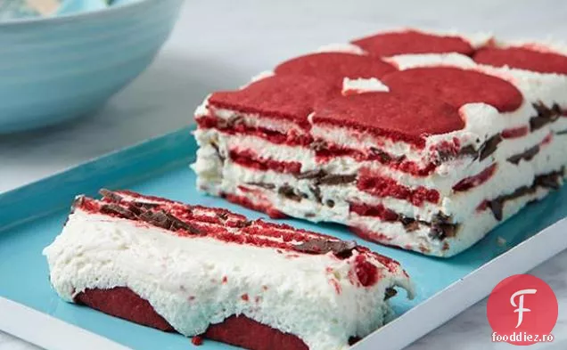 Tort De Gheață Din Catifea Roșie
