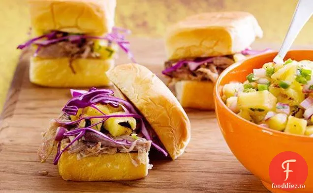 Hawaiian BBQ tras Sandwich de porc cu ananas la gratar savura