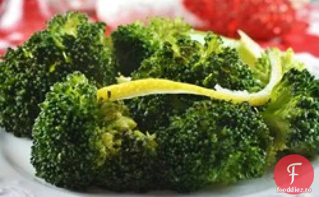 Broccoli cu sos de unt de lamaie
