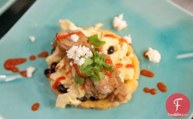 Huevos Rancheros cu salsa de scoici pe Sopes Handmade