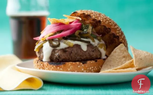 Throwdown ' s Green Chile cheeseburgeri