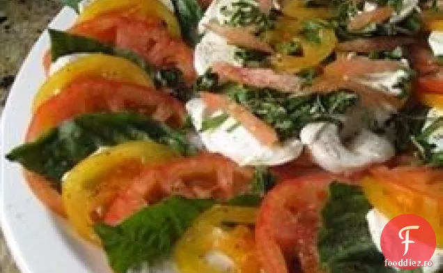 Salata Tami ' s Tri Color Caprese