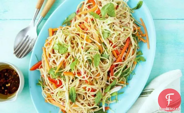 Soba Noodle-Salată De Legume