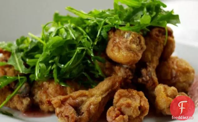 Pui crocant cu sos picant de afine de pere