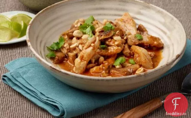 Pui picant Curry roșu și orez