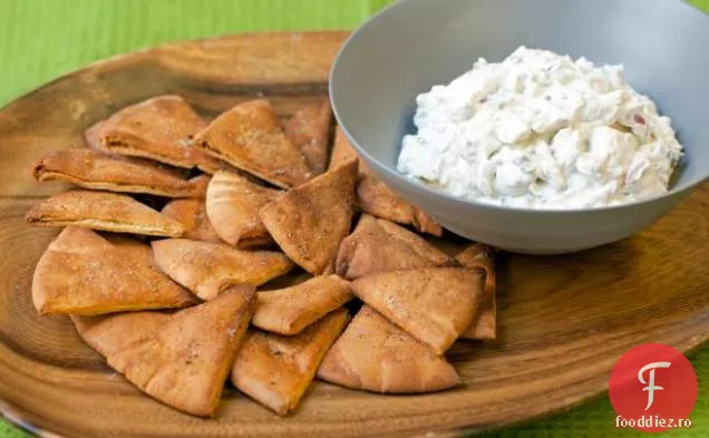 Chipsuri de pita la cuptor cu baie de trei cepe carbonizate