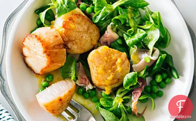 Scallop, Prosciutto și salată de M
