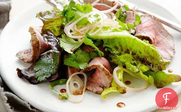 Salată De Vită Thailandeză La Grătar