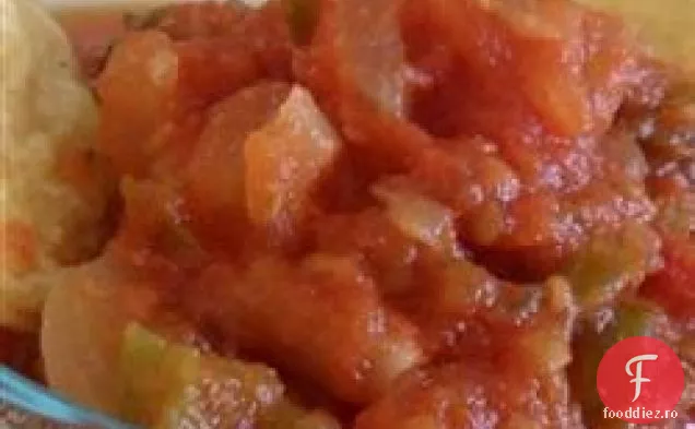 Salsa de roșii gătită dulce și ușoară