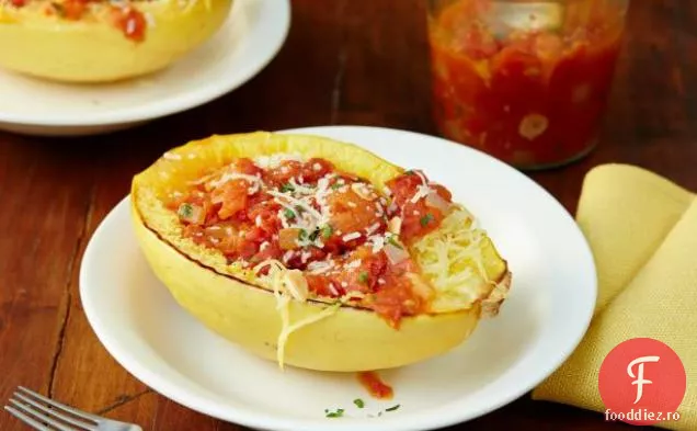 Marinara de roșii prăjite picante cu dovlecei de spaghete