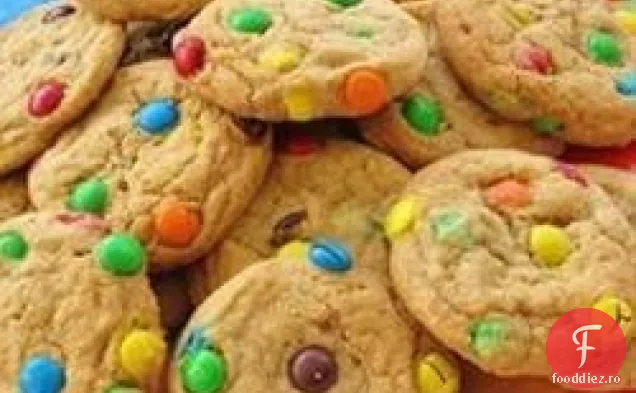 Bomboane Acoperite Cu Ciocolată Cu Lapte Bucăți Cookie-Uri De Partid