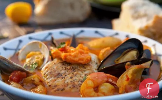 Bouillabaisse cu halibut ars