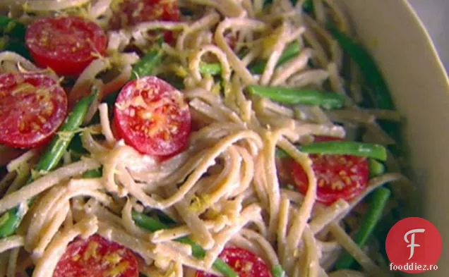 Linguină integrală de grâu cu fasole verde, Ricotta și lămâie