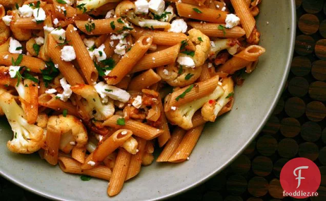 Paste Cu Conopidă, Nuci Și Feta