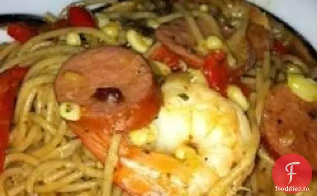 Linguine cu Cajun-creveți condimentați și porumb