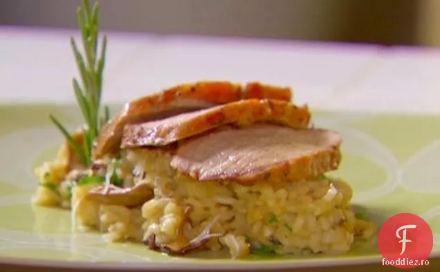 Risotto de ciuperci cremoase cu file de porc la grătar cu rozmarin