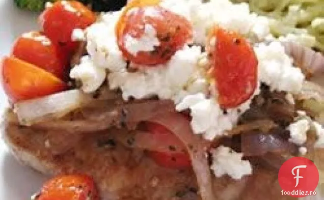 Cotlete de porc cu roșii proaspete, ceapă, usturoi și Feta