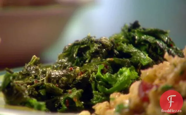 Verdețuri Simple De Muștar Sotate