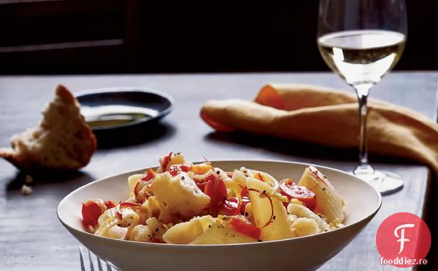 Penne cu conopidă și praz