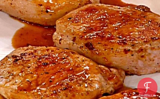 Cotlet de porc cu sos de mere de aur