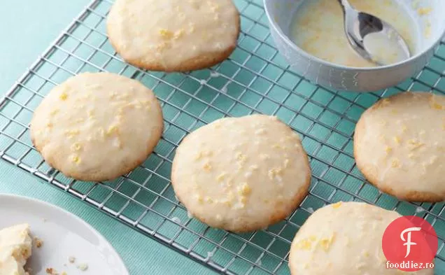 Biscuiți cu Ricotta de lămâie cu glazură de lămâie