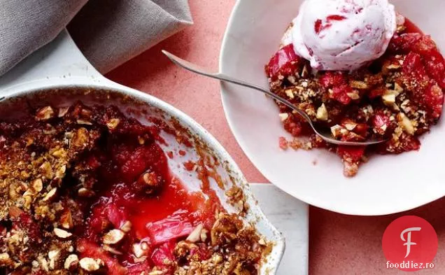 Rubarbă La Grătar Brown Betty