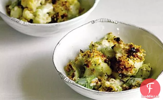 Brânză De Conopidă Cu Topping Crocant De Salvie