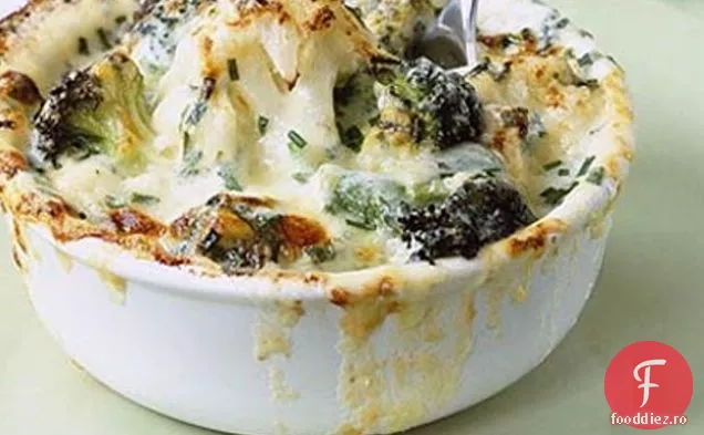 Conopidă, Broccoli Și Gratin De Cheddar Matur
