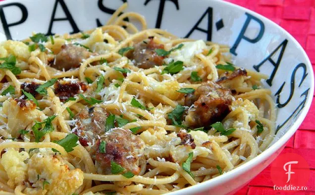 Spaghete De Conopidă Prăjită Și Cârnați