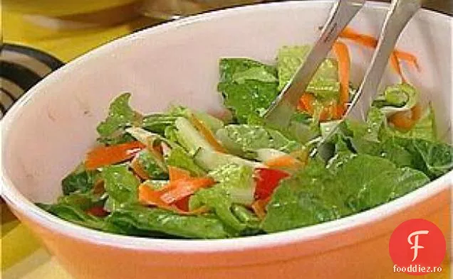 Salata Ta De Bază Aruncată