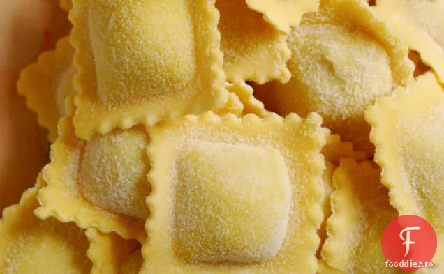 Ravioli Cu Roșii Cherry Și Flori De Dovlecel