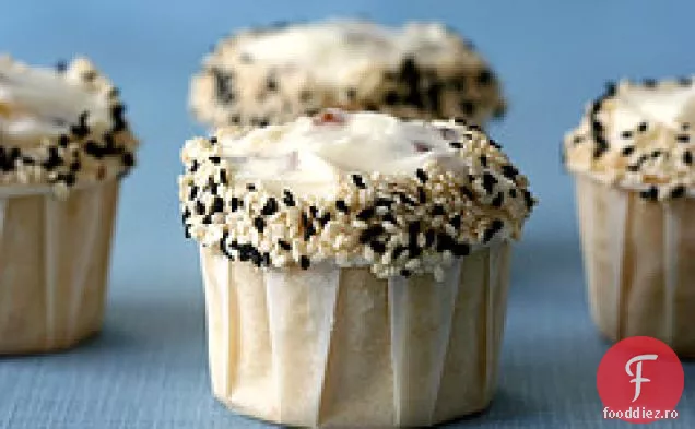 Cupcakes Mooncake (Cupcakes umplute cu pastă de fasole cu curmale-pineapp