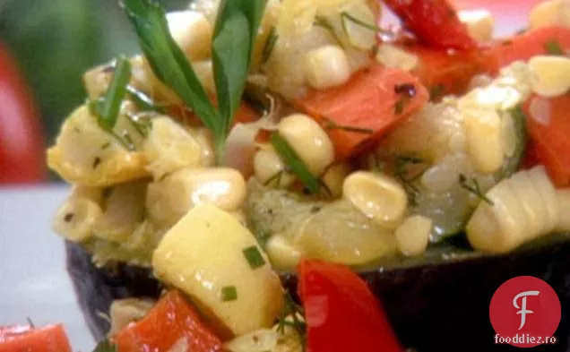 Salată De Legume Prăjită Pe Piața Fermierilor-Avocado Umplute